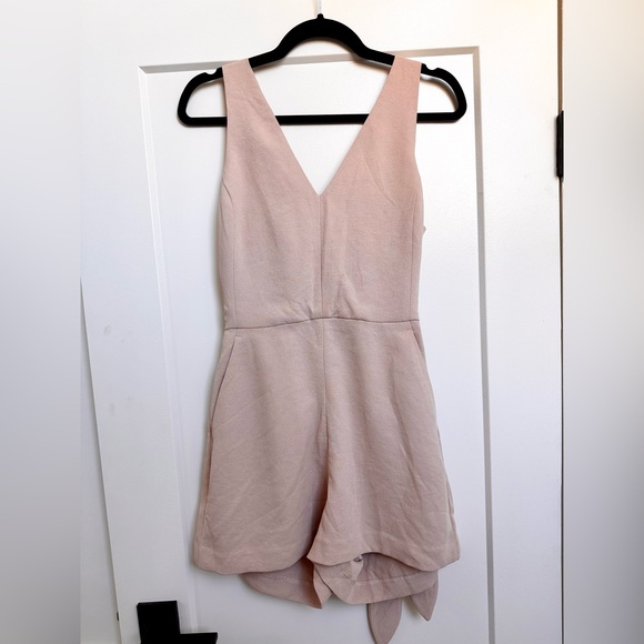 NWOT Wilfred Ecoulement Romper (Size 6) - Picture 5 of 11
